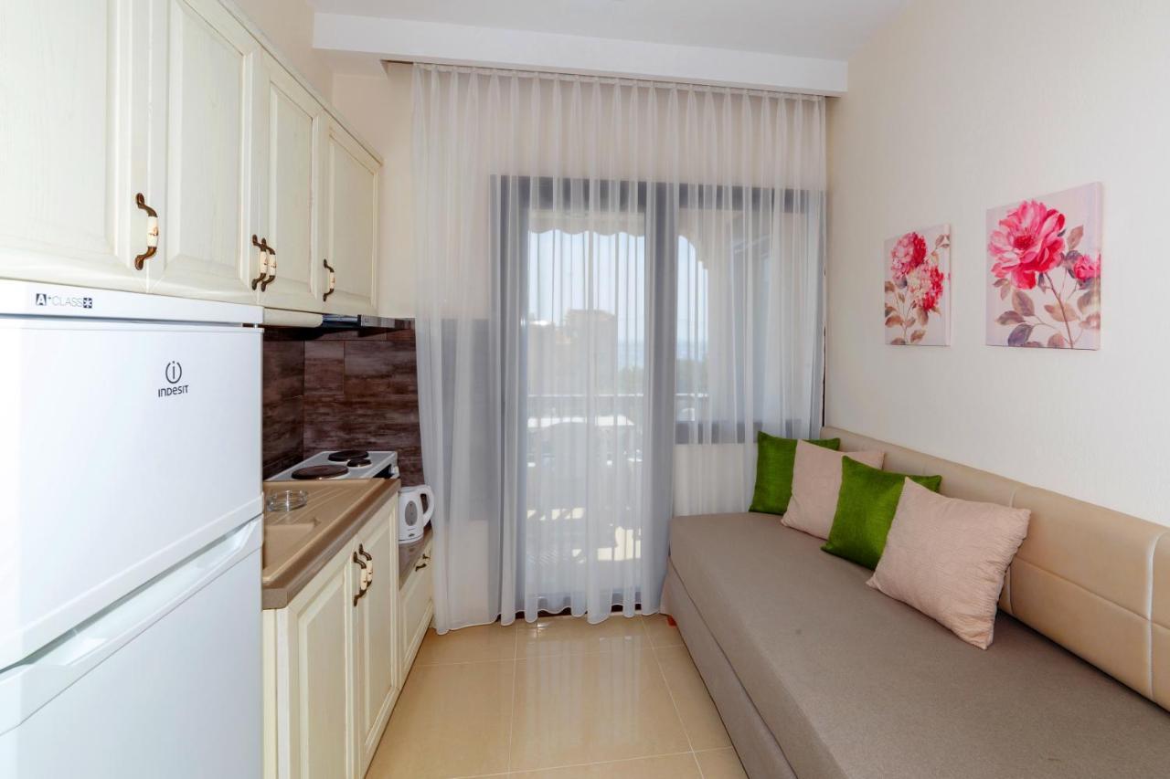 Apartments Kassandrinos-Maria ニキティ エクステリア 写真