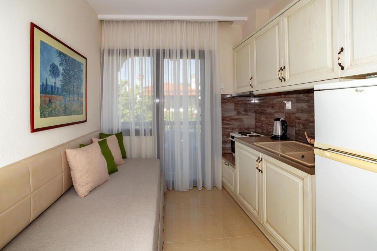 Apartments Kassandrinos-Maria ニキティ エクステリア 写真